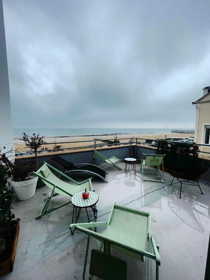 Beau Rivage Hotel-Restaurant Luc-sur-Mer ภายนอก รูปภาพ