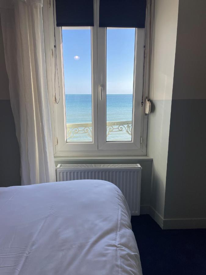 Beau Rivage Hotel-Restaurant Luc-sur-Mer ภายนอก รูปภาพ