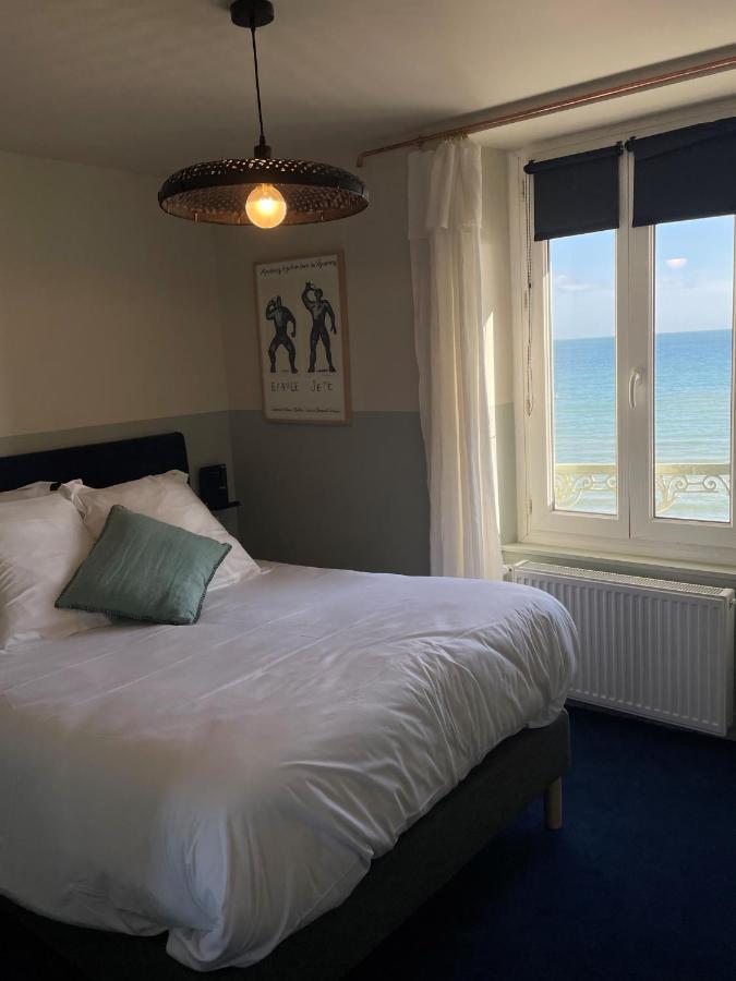 Beau Rivage Hotel-Restaurant Luc-sur-Mer ภายนอก รูปภาพ