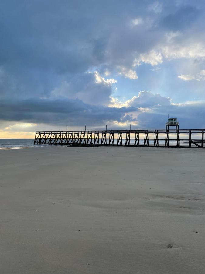 Beau Rivage Hotel-Restaurant Luc-sur-Mer ภายนอก รูปภาพ